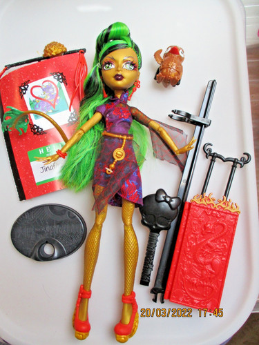 Poupee monster high - monster,