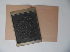 ANCIEN TAMPON ENCREUR SCOLAIRE . LA SUITE . MATHEMATIQUES . PLAQUE TAMPON . RARE