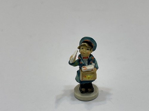 Figurine bourdon miniature