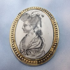 Médaillon ovale Miniature sur