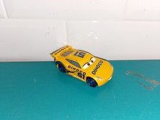 BAC10 voiture en métal Mattel Cars Disney Pixar cruz ramirez dinoco