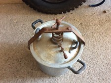 TRÈS RARE Ancienne marmite