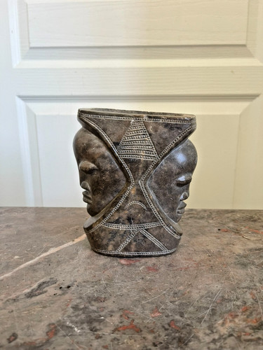 Ancien pot vase - vase, pierre