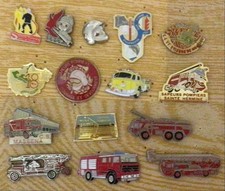 Lot 15 pins Pompier