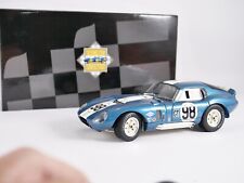 EXOTO n° 18009 COBRA DAYTONA Coupé # 98GT 1965 SIGNEE CARROLL SHELBY 1/18