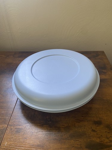 Tupperware small serving - tupperware,