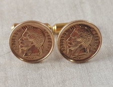 Ancienne paire de boutons de manchette, décor Napoléon III, en plaqué or, Murat