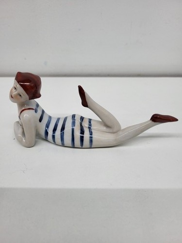 Figurine baigneuse pin sexy - pin-up,