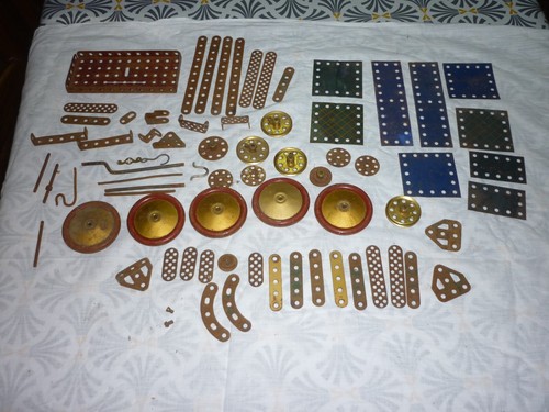 Meccano pieces tres - 70,
