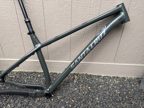 Santa cruz chameleon - santa, 2024