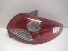 Feu arriere principal droit