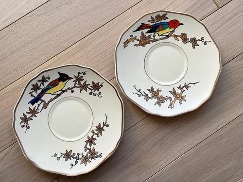Charmantes assiettes sous - /,
