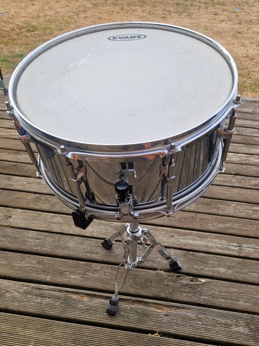 Caisse claire mapex sur pied - claire,