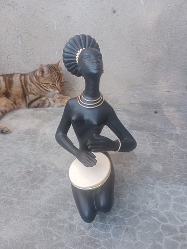 Statue vintage africaniste