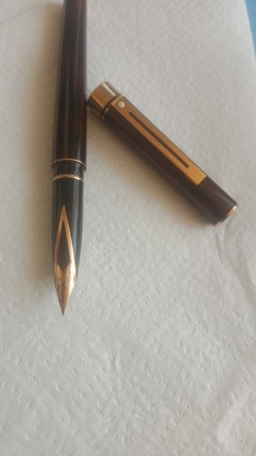 Stylo plume sheaffer - stylo, or