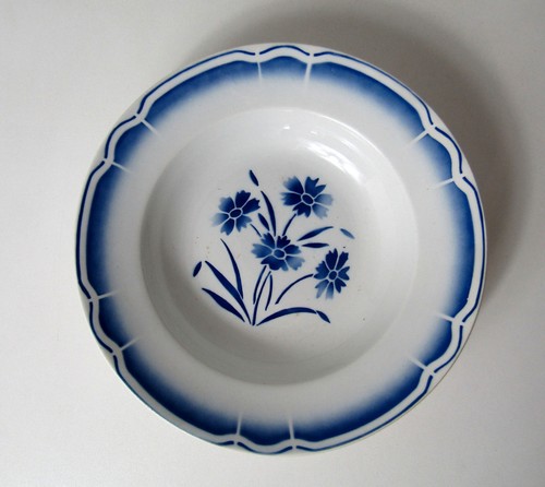 Ancien plat rond - rond, en
