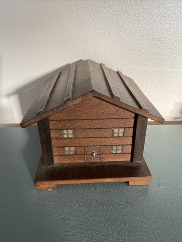 Ancien petit chalet - petit,