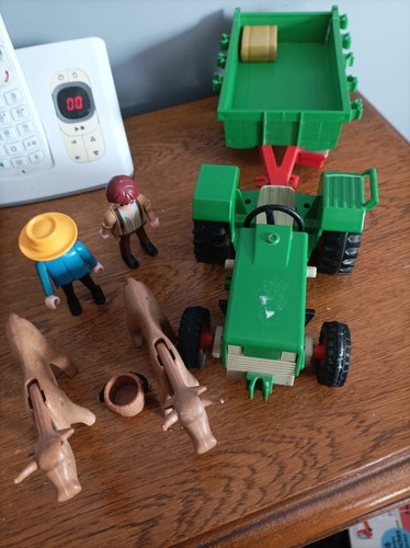 Tracteur avec remorque - tracteur,