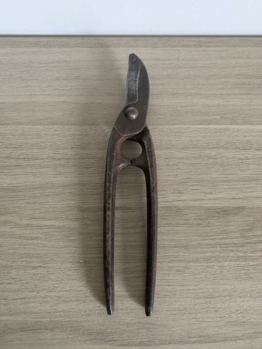 Ancien sécateur métal