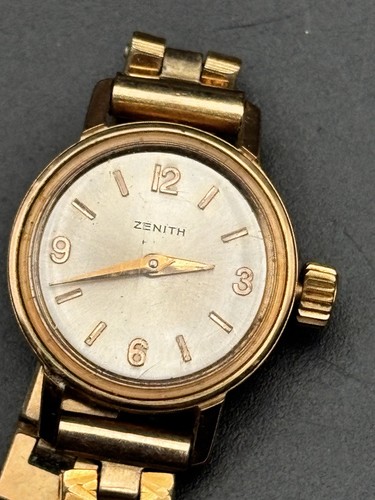 Ancienne montre mécanique - ancienne,