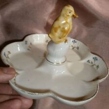 Porte coquetier " Caneton et barbeaux " en porcelaine - Canard jaune présentoir