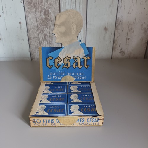 Ancienne boite présentoir - boite,