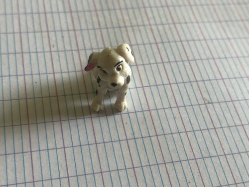 Petite figurine chien - petite,
