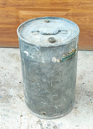 Ancien grand bidon galva - bidon,