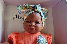 poupee MAGNIFIQUE coloree