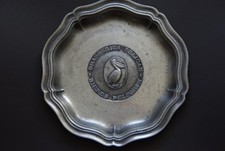 ramasse monnaie en étain d'art  Pélican  Lille  59    (voir poinçon)