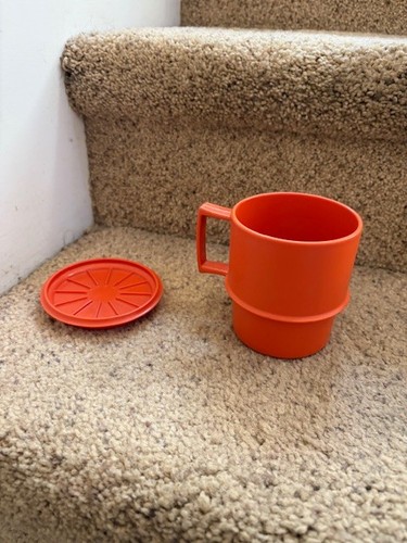 Tupperware lot orange - ~,