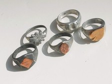 LOT de 5 BAGUES ANCIENNES DE POILUS en ALUMINIUM et CUIVRE / GUERRE 1914/18