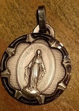 Médaille Religieuse Ancienne