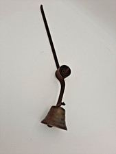 Cloche de portail en fer forgé et bronze