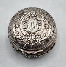 Boîte à pilules poudrier de