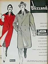 PUBLICITÉ DE PRESSE 1957 MANTEAU IMPERMÉABLE BLIZZAND TISSUS BOUSSAC - GRUAU