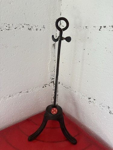 Tourne broche trépied 24 - tourne,