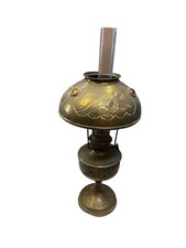 ANCIENNE LAMPE DE PÉTROLE