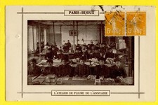 cpa Usine Factory PARIS BIJOUX ATELIER de PLIURE de l'ANNUAIRE Ouvrières Workers