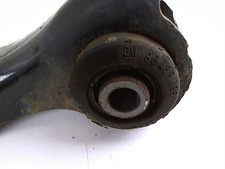 Triangle inferieur avant