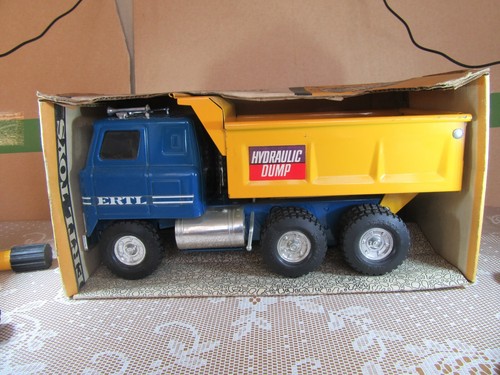 A327 ertl toys - toys, usa