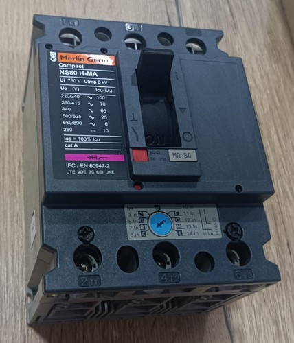 Disjoncteur compact - compact, ns