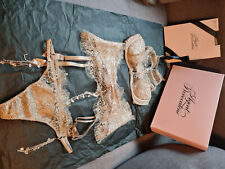 ensemble lingerie luxe Agent Provocateur neuf dentelle soie couleur champagne or