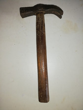 MARTEAU ARRACHE CLOU