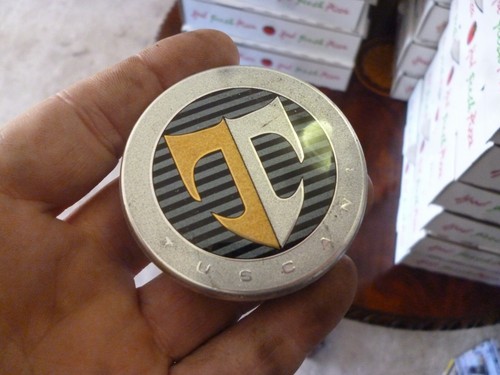 Hyundai tuscani center cap - cap, (