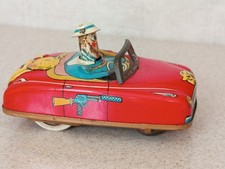 voiture mécanique en tôle -