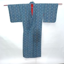 Robe traditionnelle japonaise kimono en soie vintage d'occasion hauteur 151...