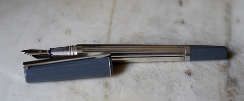Stylo plume dupont - plume, saint