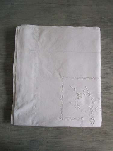 Drap ancien brodé broderie - drap,