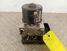 Bloc ABS (freins anti-blocage)